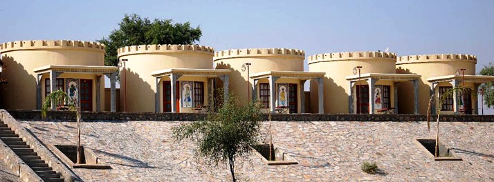 2340/Hotel Desert N Dunes - Mandawa 02.jpg